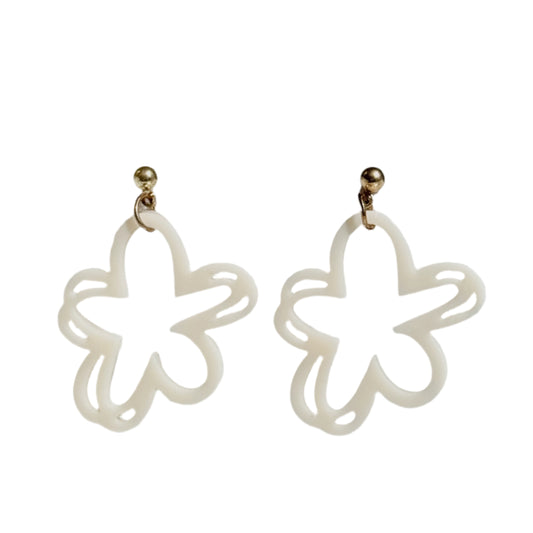 Marguerite Dangling Earring