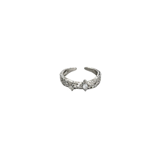 Elowyn Spark Ring