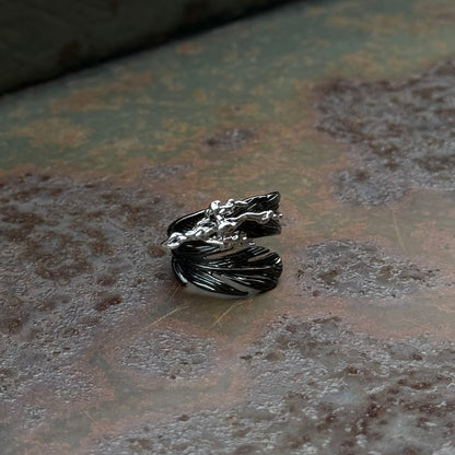 Shadow Feather Ring