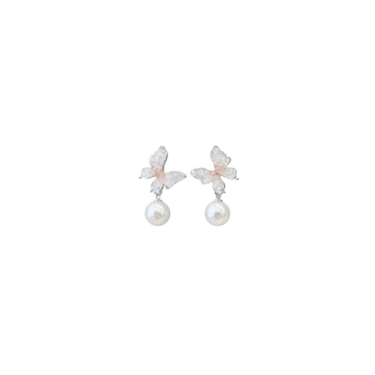 Petal Whisper Pearl Earring